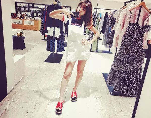 服气| 30+照样美若少女!离婚带娃的她凭啥能做"富豪杀手&quo