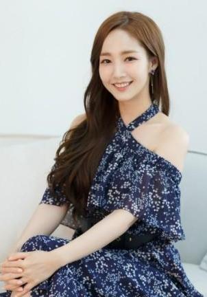 金秘书朴敏英眼睛会放电？确认过眼神，我好像嗅到了初恋的味道！