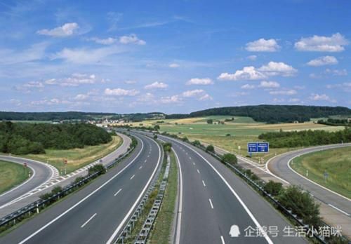  高速|德国高速公路不限速惹争议？交通部门：那就限速350km/h吧