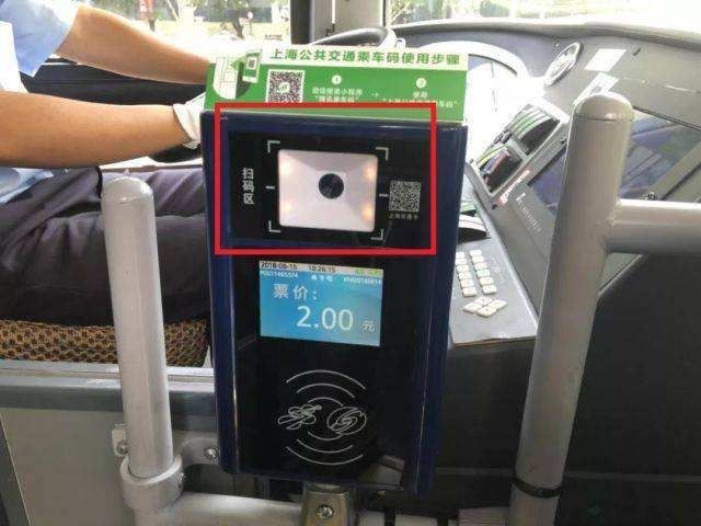  「度假」法国总经理来中国度假，街头看到这一幕很震撼：中国人真是棒！