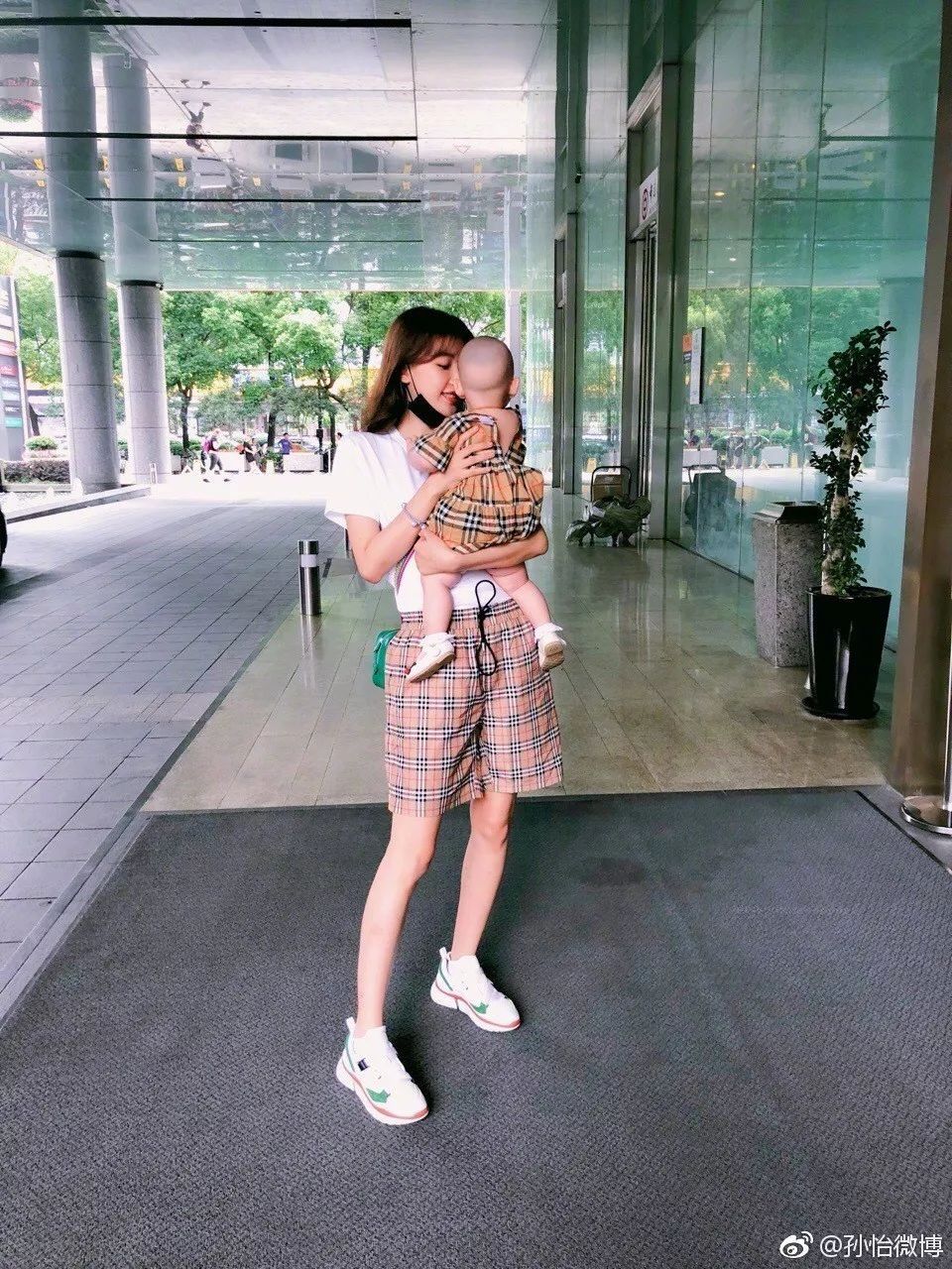 厉害| 孙怡产后少女感爆棚，元气满满的她看起来简直逆生长