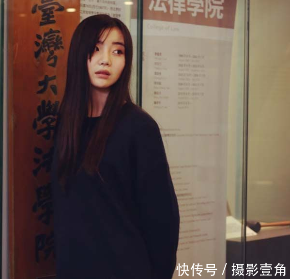 清纯校花丁婷婷被称为美貌与智慧的合体女神