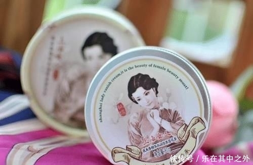  却是：这些“国货之光”护肤品：价格低却是实力派，货真价实不输大牌