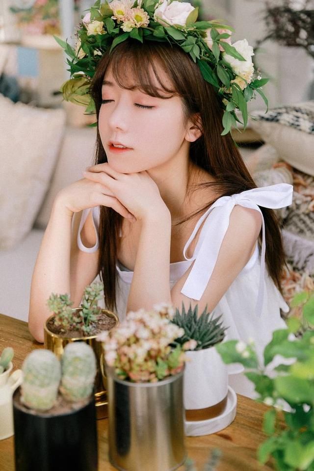 天生丽质，却不爱打扮的四大星座女，素颜都美得发光！