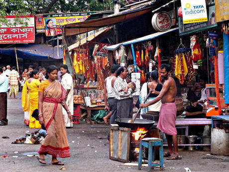 恐怖的砍羊头仪式:印度女神庙里流传至今的活羊祭祀