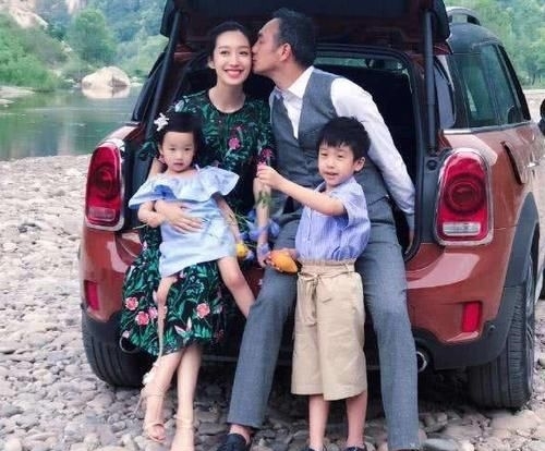 『闺蜜』被周迅带进演艺圈,与徐静蕾因戏生情,文艺渣男把王菲闺蜜娶回家