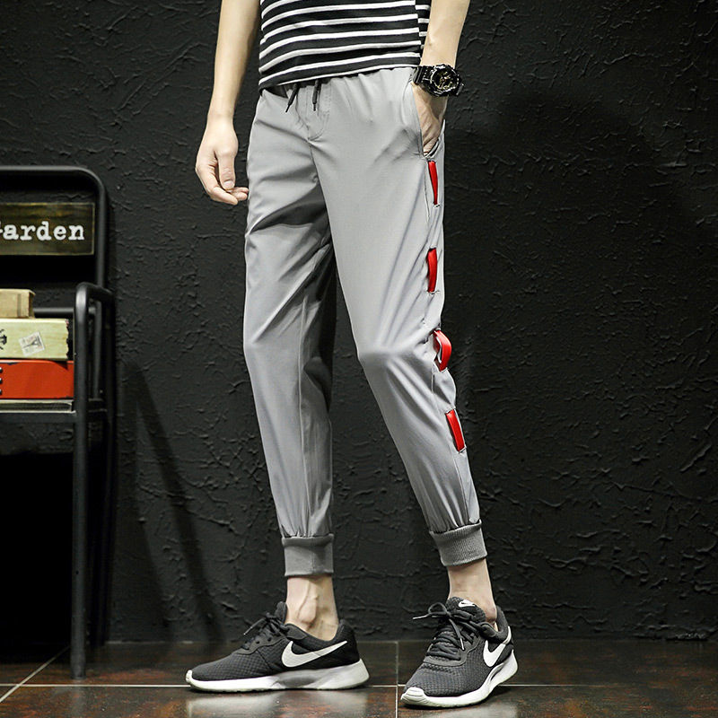 超级小男神，帅气的小裤子，期待你的带走，牛仔裤