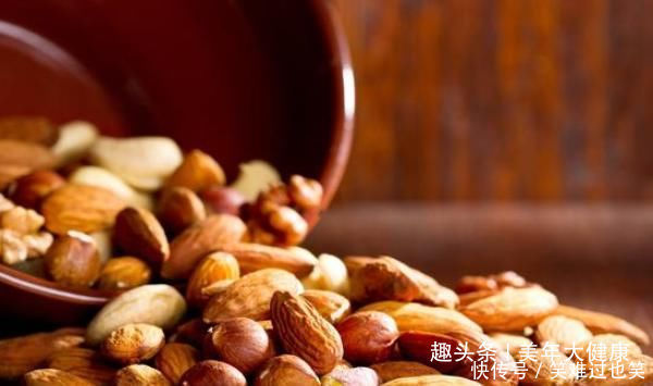  『食物』女性子宫“垃圾成堆”，多吃4种食物，杀菌消炎，远离妇科炎症