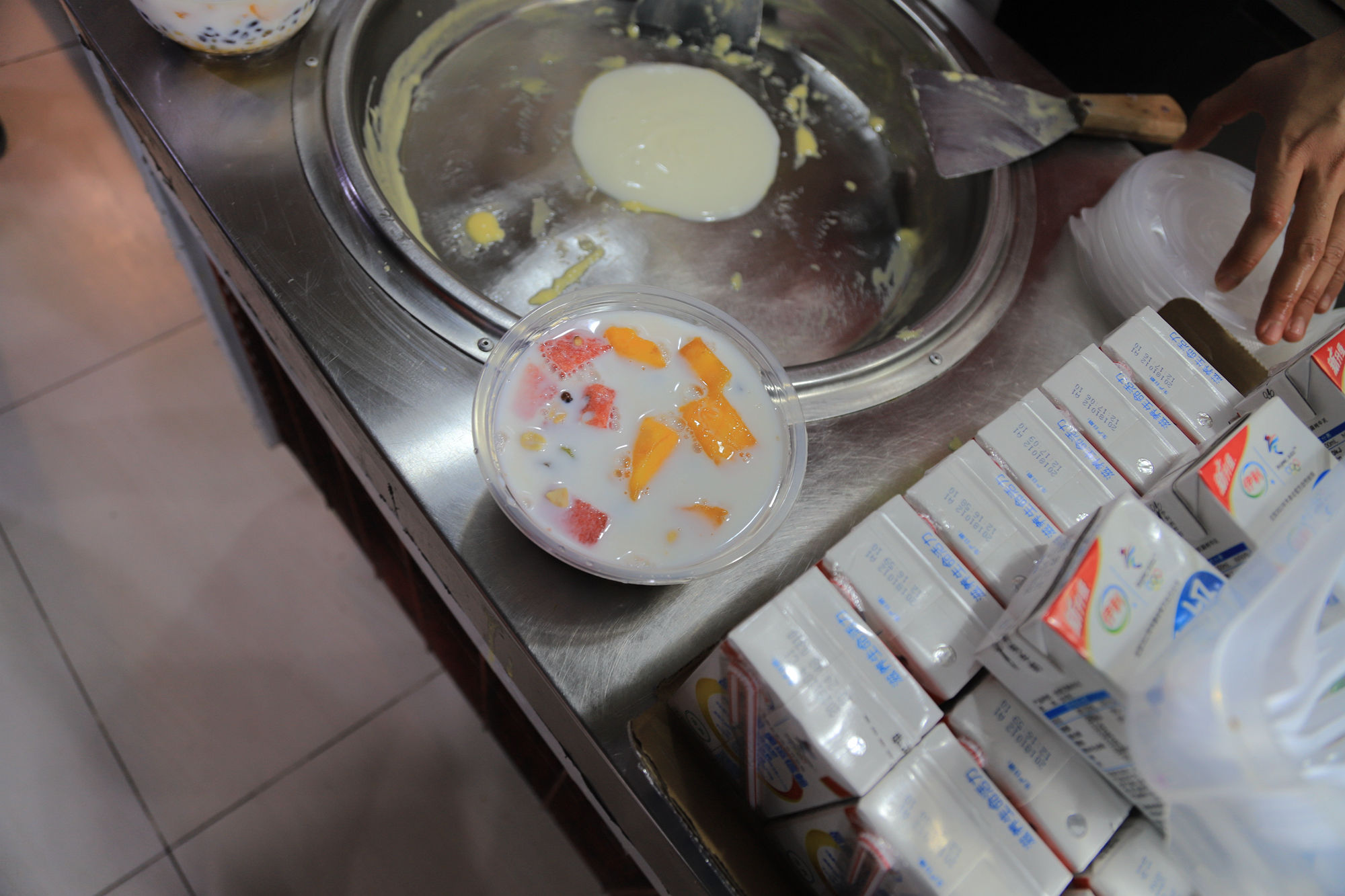 【遇上一座城】请到天涯海角来,一起去看比基尼大长腿的三亚微游