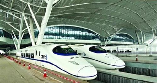 出去旅行时坐火车最好选上铺