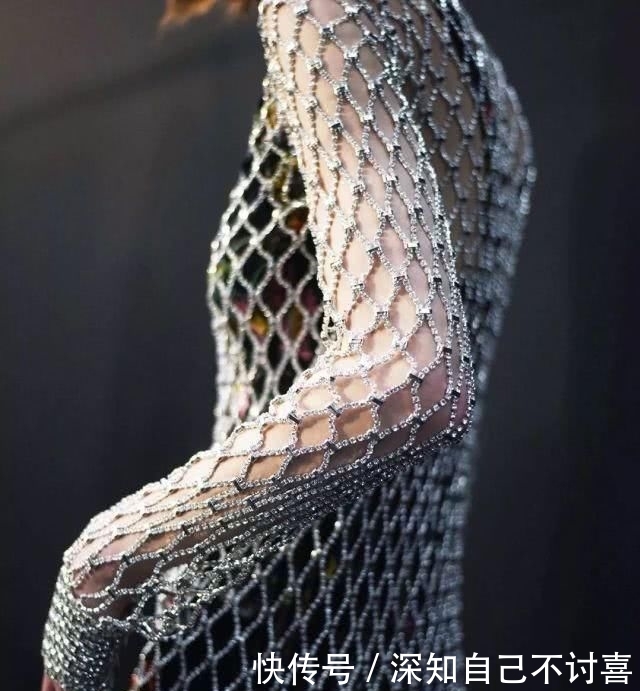  「竟然」越来越有趣了，今年的编织风竟然这么玩儿？