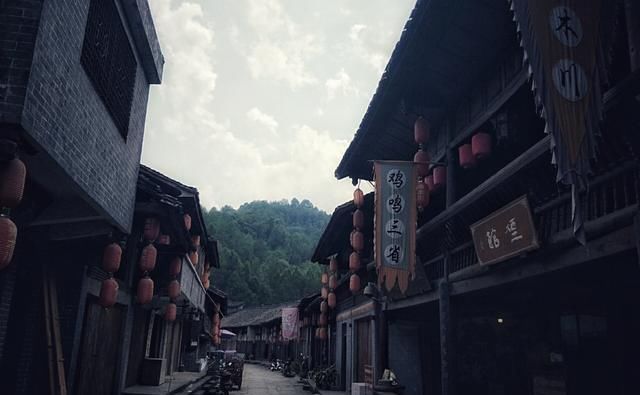 北方“最奇葩”的古镇,一条街道属于三个省,却少有人知