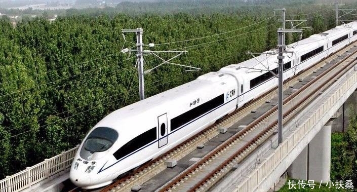 中国这14条高铁规划开通后，这2个城市将成西部高铁的“大心脏”