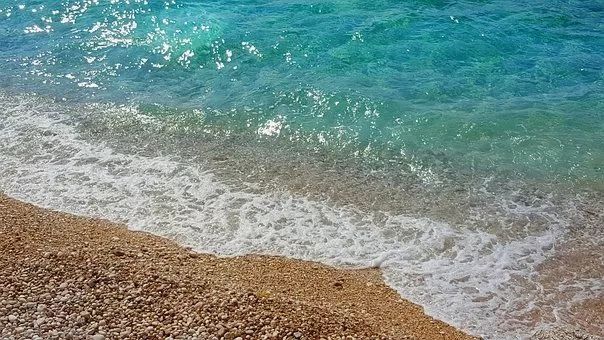 这个最新免签的东欧国家,敢和希腊比美貌,比格