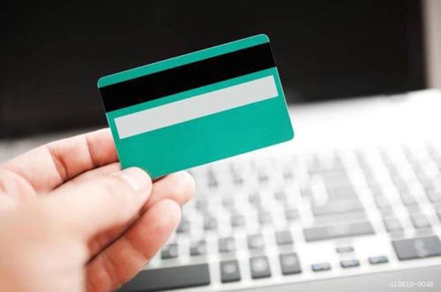 每次都把信用卡“刷爆”，会引起银行“关注”吗？还好知道及时