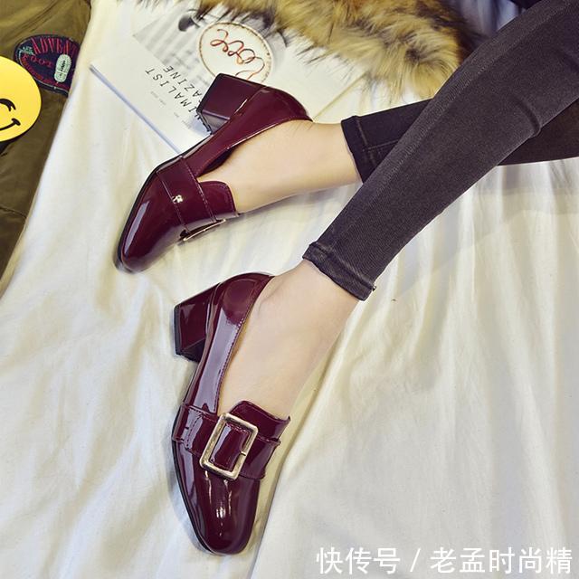 「方扣」时尚新款鞋子来袭,没有一双好鞋怎么出门呢?