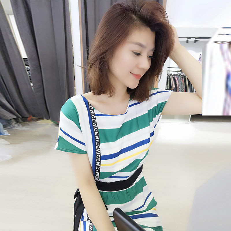 小个子侧脸模特又带新款来了!一眼就喜欢上前三款，老婆穿贼美