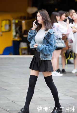 ?美女小姐姐优雅漂亮脸蛋精致,美腿无可挑剔!