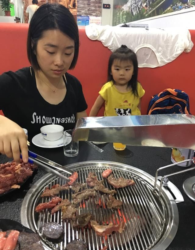 一家三口自驾北方05天：边陲小城集安，在鸭绿江边看两个不同世界