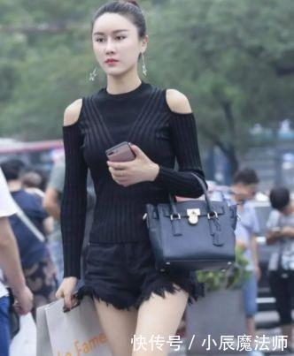 「魅力十足」街拍,是最美的景色,身姿优雅的小姐姐,魅力十足