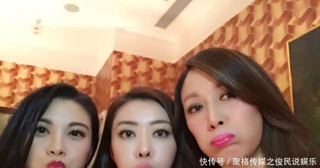 熊黛林皮肤白嫩的美照，图4穿黑丝的闺蜜抢镜，图8皮肤真好！