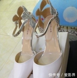  小脚■美丽高跟鞋, 时髦小脚的比拼，回头率很高