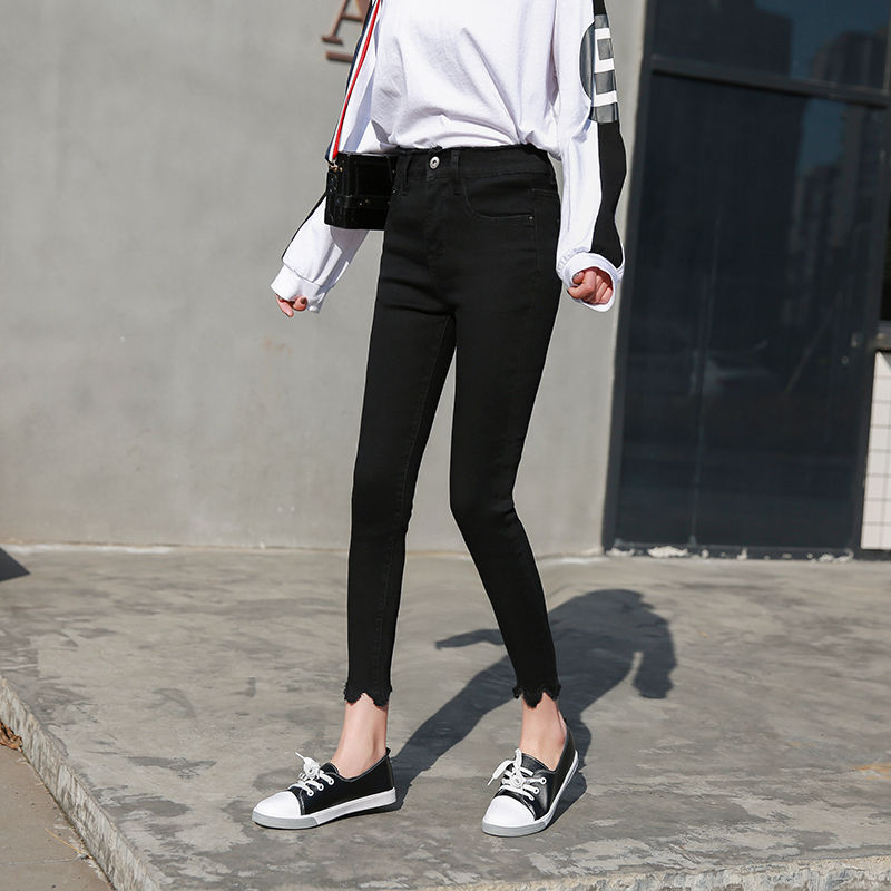 “女神裤”腿还可以更长，超显腿长，选对裤子最重要