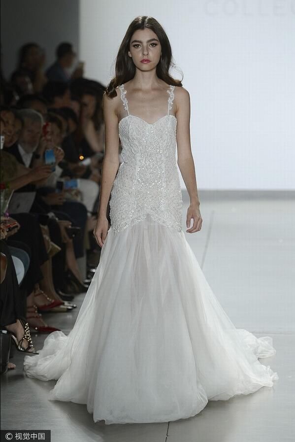 2018春夏纽约时装周Vancy Law秀场