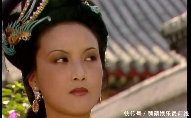 荣国府里■红楼梦:第一次小产,第二次流产,第三次血山崩,王熙凤身子被谁糟蹋坏了?