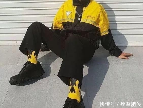  单品■让人欲罢不能的彩色单品，你穿对了吗？