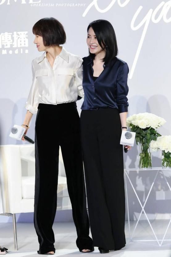 当47岁俞飞鸿再次同框40岁袁泉，网友:终于见识了真正的气质女神