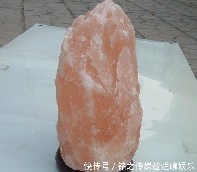 在中国烂大街的东西,去到了日本就变成3万一斤,国人疯狂抢购