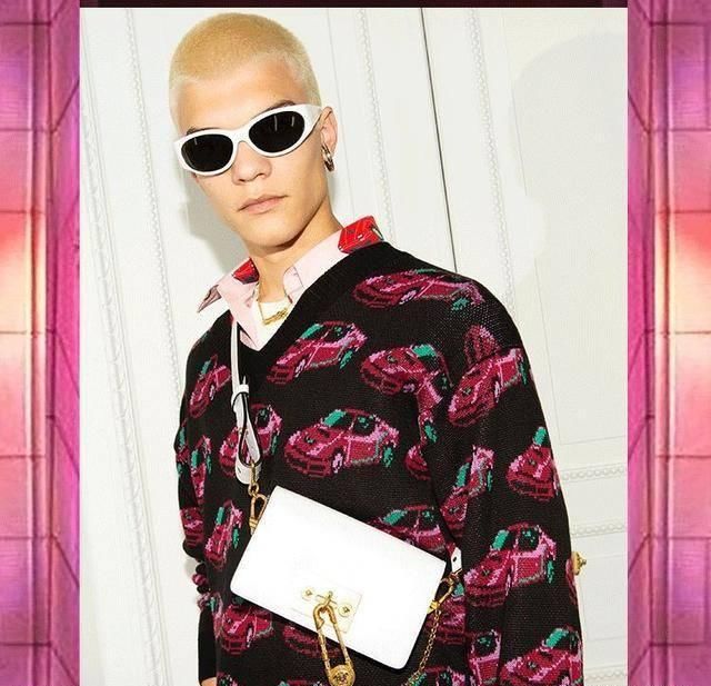  【自由】Versace春夏经典款，年轻活力潮流时尚，塑造自由不羁的男士格调