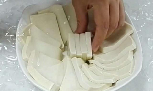  儿子■豆腐和它是绝配，简单蒸一蒸，比红烧肉还香，儿子三天两头点名吃