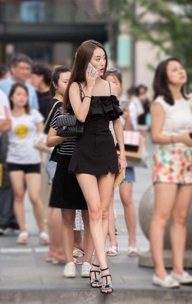 素人街拍: 女孩儿都有一个梦，想成为第五位小姐姐这样优雅迷人!