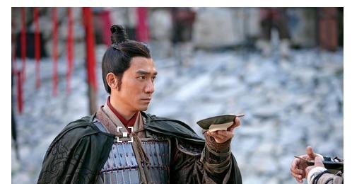  「三国」三国时期, “杂号将军”和“偏将军”哪个更厉害