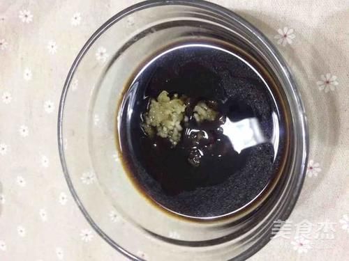 散花@切皮蛋时,不要直接下刀切!大厨都这样做,不粘连,不散花!