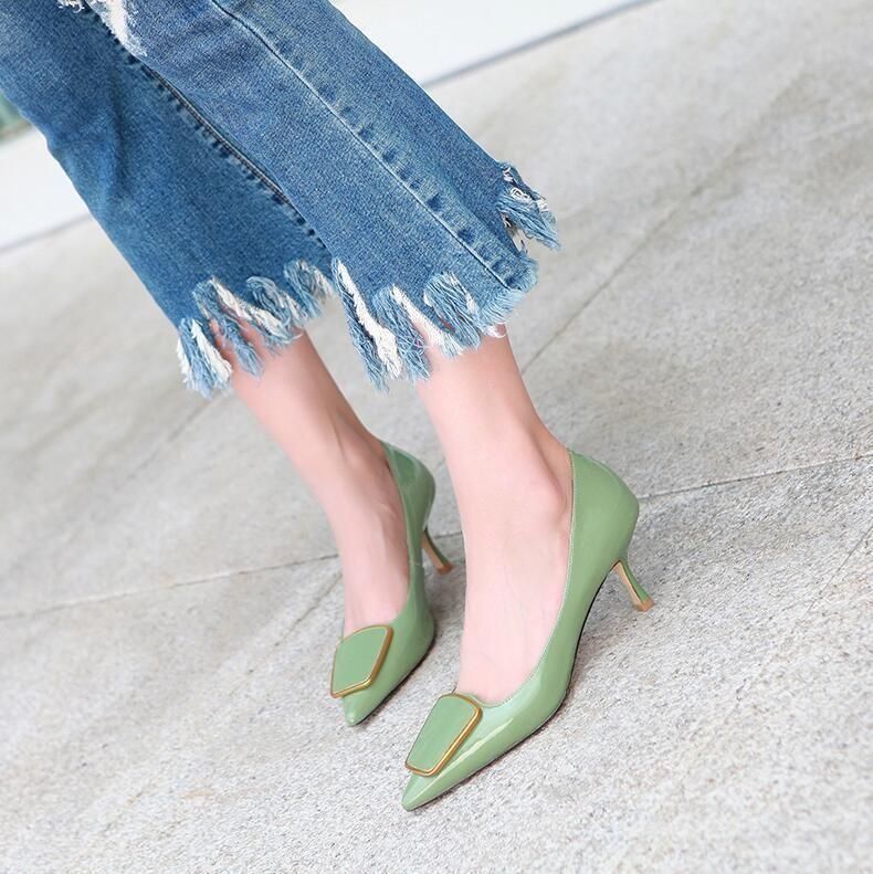 女人穿鞋没头绪,优雅高跟鞋给你灵感