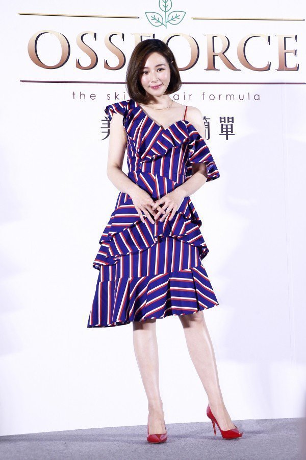 杨幂太闪，杨颖女神，高圆圆优雅，微性感连衣裙你最pick谁穿的