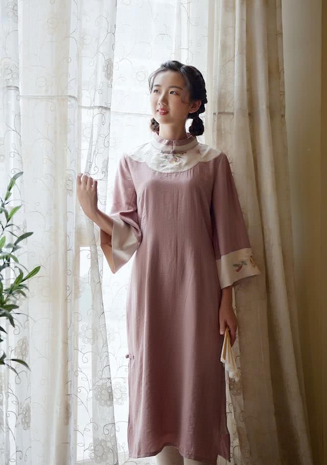  『改良后』今年这款“旗袍裙”火的一塌糊涂，优雅自然，美得清新脱俗又显瘦