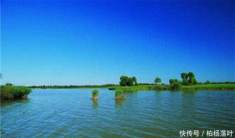 亚洲最大沙漠水库存储容量达1.92亿立方米，出动1万名民工修建