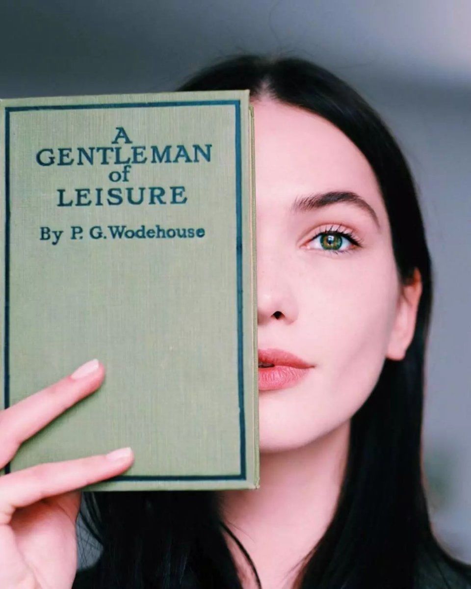 朴敏英到底往脸上打了什么?Q弹的水光肌让人目不转睛!