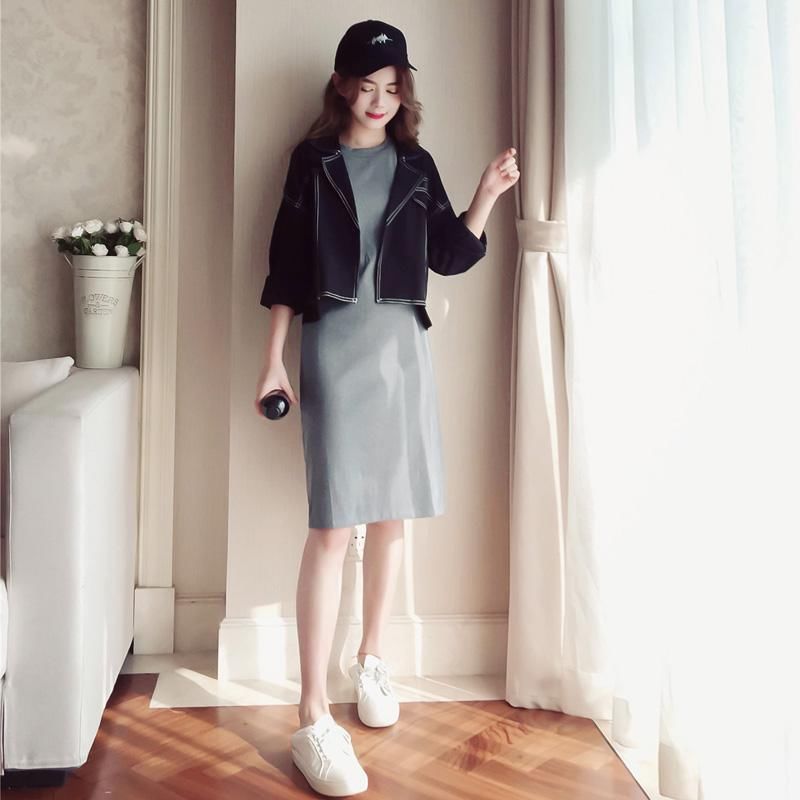 穿腻了连衣裙,偶尔换换风格,就试试这款牛仔两件套,洋气超显瘦