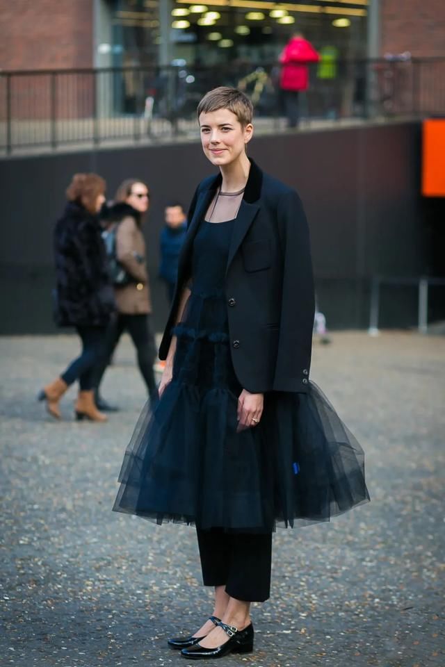  #出场#种草鹅｜又到了穿玛丽珍的季节，有请艾玛罗和钟小姐出场