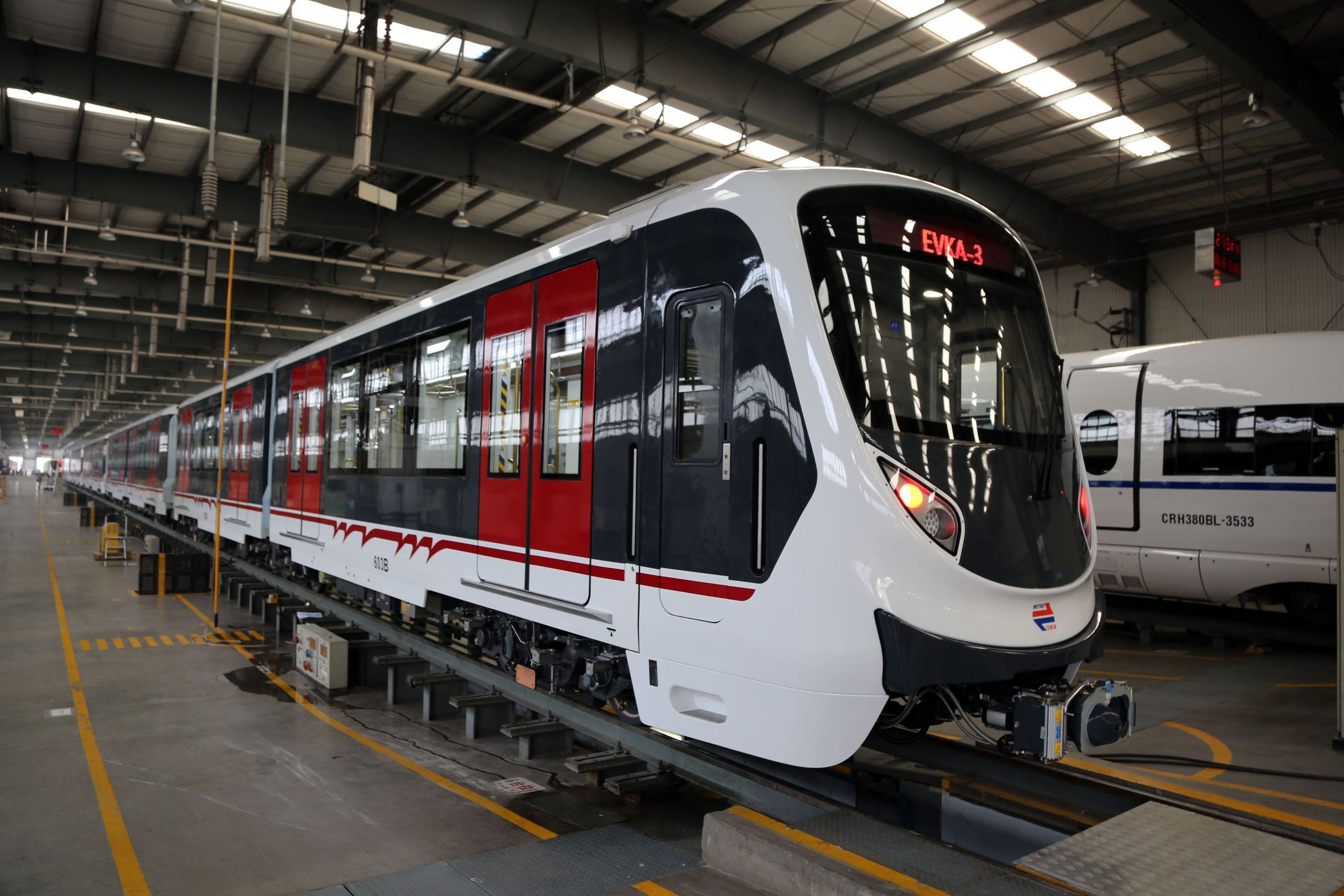  [列车]中国铁路技术全球开花，美国没有想到，家门口集结百辆中