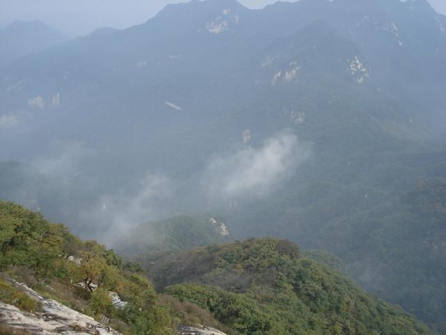 全国最良心的景点!不收门票就够skr了，到山顶还有人管吃管住?