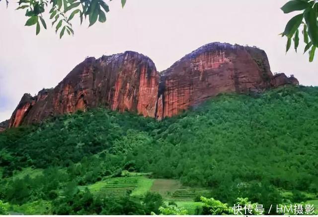  「座山峰」中国有个神奇的地方，一天3次日出，3次日落！