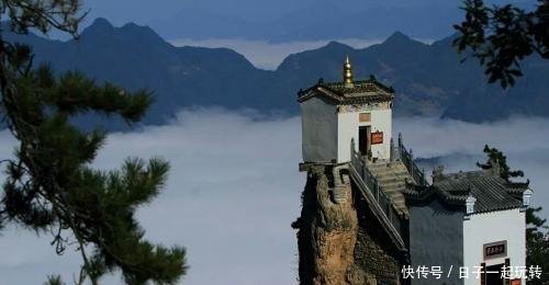 世界最危险的房子三面悬崖只有四根石柱支撑，却屹立500年不倒