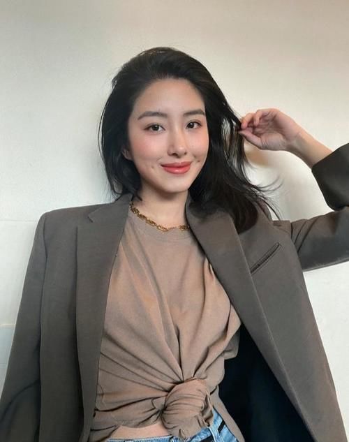  「女人」那些看上去“白富美”的女人，都是怎么穿出来的？贵气秘诀在这里