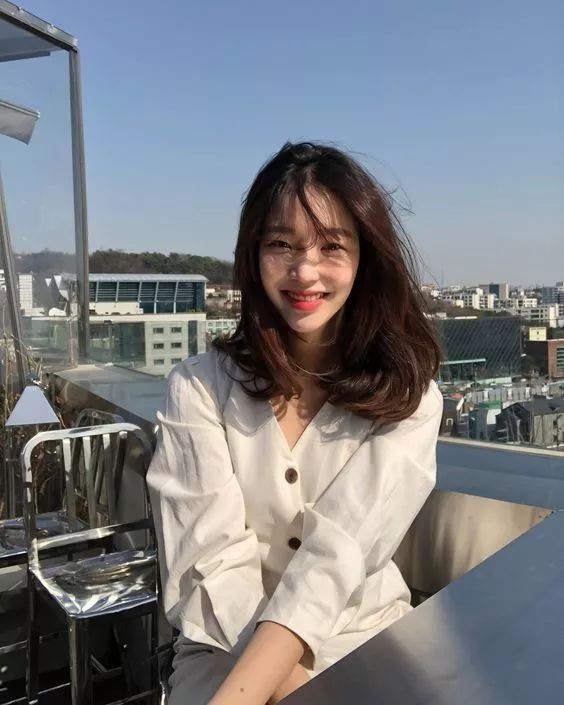 Produce48的C位少女宫胁咲良,她的神秘“铁刘海”真不是粘了胶水